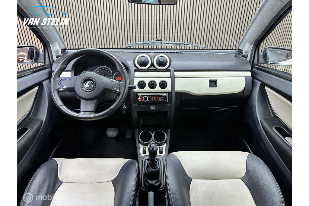 46853864-15.jpg